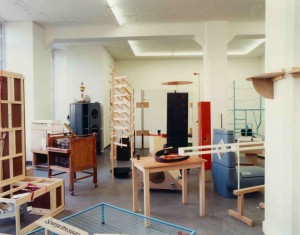 Martin Kippenberger, Installation view of the exhibition “Peter. The Russian Position” at Galerie Max Hetzler, Cologne, 1987 © Estate Martin Kippenberger